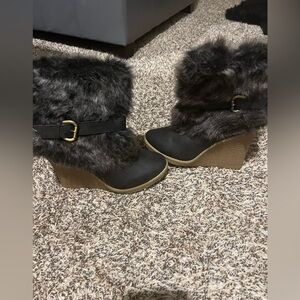 ❤️WEDGE BOOTS‎ SIZE 7